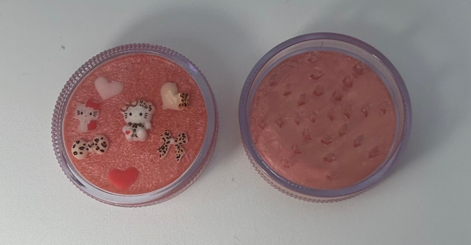 Hello kitty charm grinder