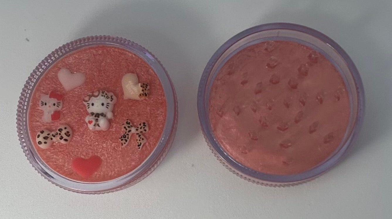 Hello kitty charm grinder